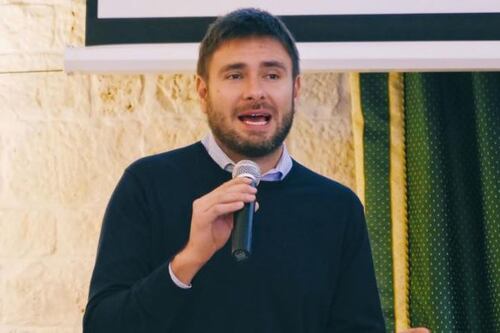 Choc per Di Maio e M5s, Di Battista sta con Paragone