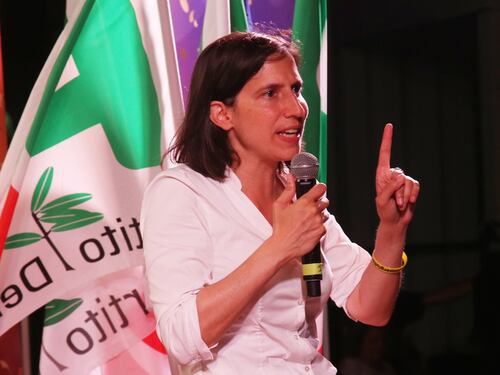 Schlein l'incendiaria e l'ossessione per Meloni: il piano di Elly contro il governo