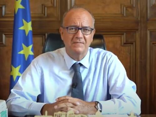 Scuola, gli auguri del ministro Valditara per l'inizio dell'anno scolastico (video)