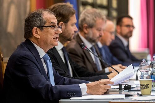 Tria in audizione: "Manovra da 36,7 miliardi. Vogliamo recuperare la fiducia dei mercati"