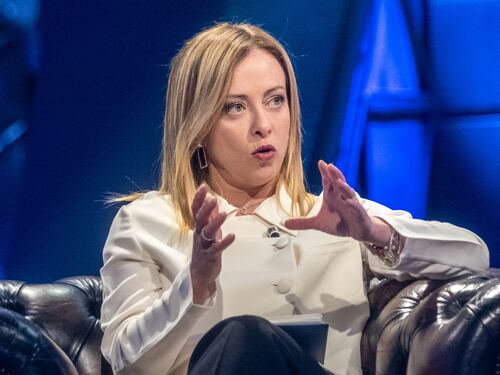 "Lega e Forza Italia hanno enormi difficoltà”. Giorgia Meloni non ricuce lo strappo nel centrodestra