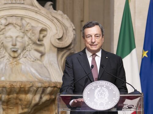 Draghi lasci in pace la Rai. Così vuole spegnere la tv di tutti