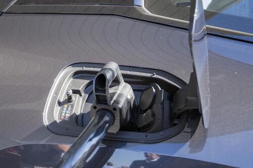 Nuovi incentivi auto dal 2 novembre 2022: a chi sono rivolti e come ottenerli