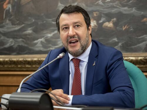 "Draghi come Baresi". Tasse, Matteo Salvini annienta quel "genio" di Enrico Letta: vuole togliere soldi agli italiani