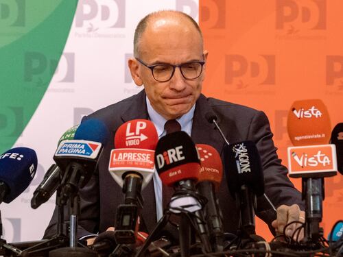 Polveriera Pd: ipotesi scissione o scioglimento. Toto segretario, resta lo stato confusionale