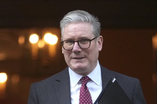 Regno Unito, batosta ai seggi per Starmer. Crollano i partiti tradizionali