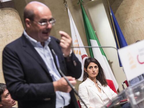 Roma affoga, Raggi e Zingaretti litigano