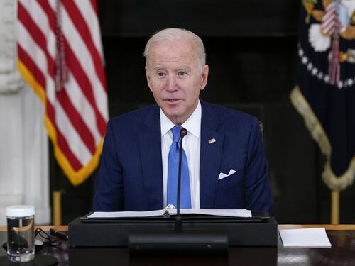 “Joe Biden farà iniziare la guerra in Ucraina”. Il solito viziaccio dei dem Usa