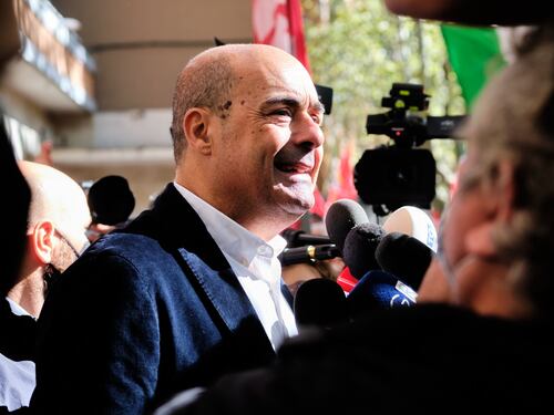 Variante omicron, più controlli alle frontiere, Zingaretti si sveglia