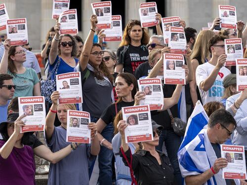 Israele, "possibile trattativa su rilascio ostaggi" ma Hamas frena