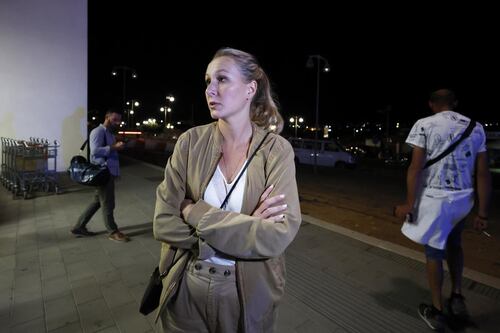 Migranti, Marion Maréchal Le Pen a Lampedusa: "È la frontiera d'Europa"