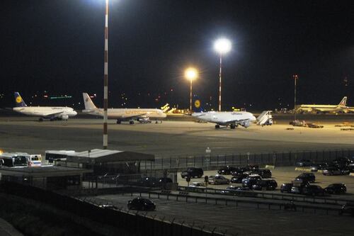Senegalese scappa durante il rimpatrio. Malpensa chiuso e voli dirottati
