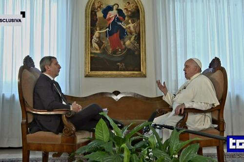 Papa Francesco nell'intervista esclusiva al Tg1: dal Medio Oriente a Messi e Maradona