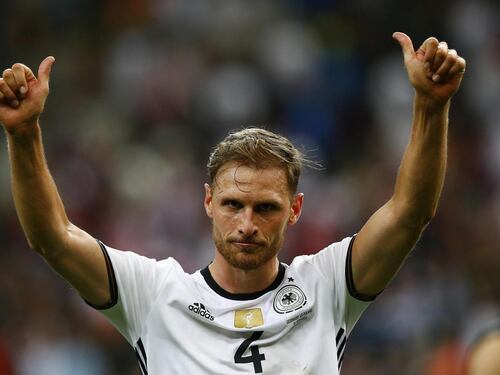Howedes alla Juve, è ufficiale. Roma presenta Schick