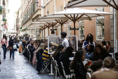 Le chiusure tra Regioni prolungate fino al 5 marzo. Rebus sulle nuove regole