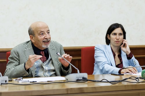 Il Pd vuole la legge sull’antifascismo ma sta al fianco degli amici di Putin