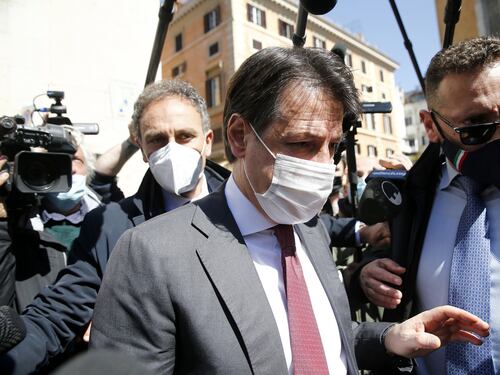 Conte scaricato pure dai grillini: "Troppo Pd nel neo-Movimento"