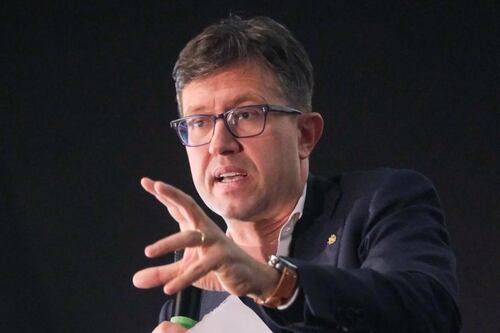 Nardella a Firenze ripristina l'iscrizione dei figli di coppie omogenitoriali