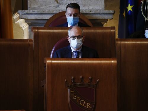 Nel Pd è guerra per le poltrone: a Roma tutti contro Roberto Gualtieri