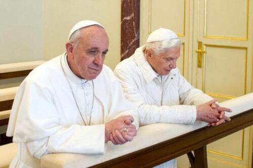 Due papi, nuove regole per Ratzinger. E sui preti sposati Sarah tira fuori le prove