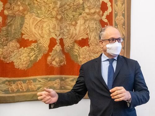 Fratelli d'Italia inchioda Roberto Gualtieri sulla metropolitana di Roma: impegno a prolungarla