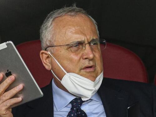 Porcata agli elettori non solo a Lotito. Così la politica finisce in barzelletta