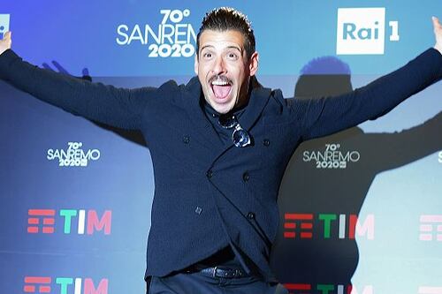 Francesco Gabbani sempre primo a Sanremo. Poi Le Vibrazioni e Piero Pelù