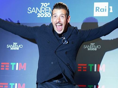Francesco Gabbani sempre primo a Sanremo. Poi Le Vibrazioni e Piero Pelù