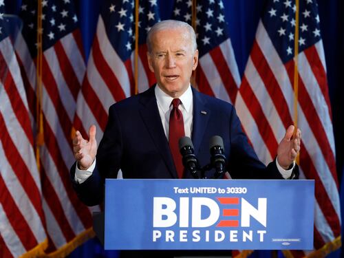 Clamorosa gaffe di Joe Biden: "Se voti Trump allora vuol dire che non sei nero"