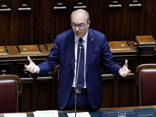 Asili nido, al via il nuovo Piano. Valditara: "Servizio fondamentale"