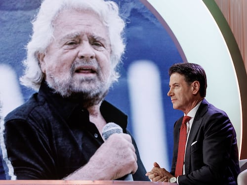 L’incubo di Conte è realtà: Grillo è davvero tornato con un Movimento 4.0