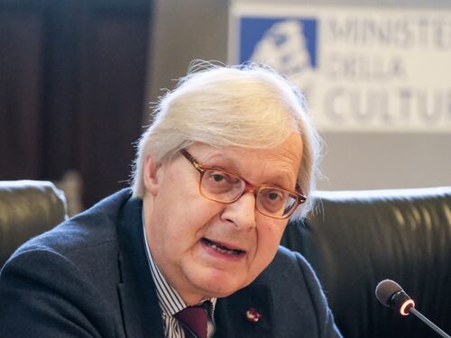 Vittorio Sgarbi sindaco da record dopo l’elezione ad Arpino