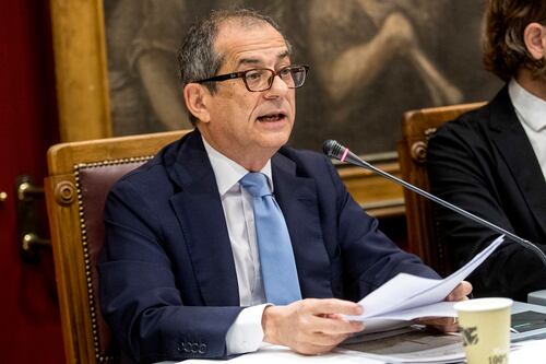 Anche i tecnici affondano il Def