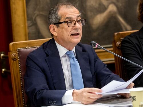 Anche i tecnici affondano il Def