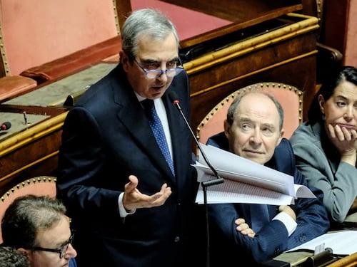 Medio Oriente, Gasparri, «Pronti a difendere le petroliere quando ci saranno le condizioni. L’Italia non s’è mai tirata indietro»
