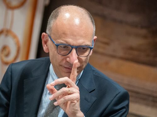 Riforma presidenziale, la sinistra si compatta solo quando dice no