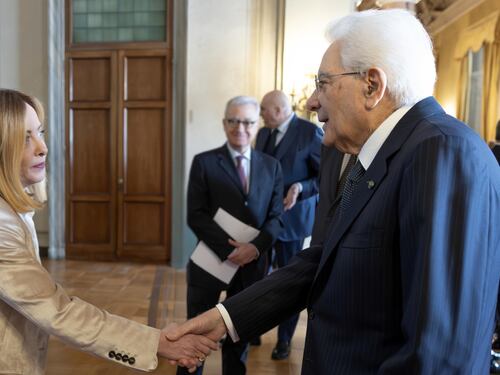 Meloni, la telefonata di Mattarella: solidarietà per le minacce alla figlia