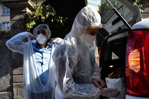 Coronavirus, in calo i nuovi contagi. Ma i morti superano quota 10mila