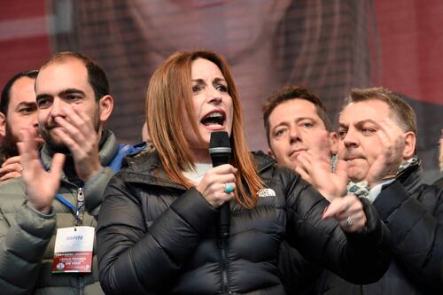 Scontro in Emilia Romagna: "Pd come Cetto la Qualunque. Promette qualsiasi cosa"