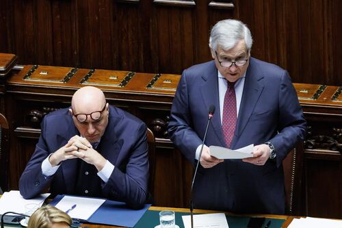 Iran, Tajani alla Camera: "Confronto doveroso, ma restiamo uniti". Aiuti ai partner del Golfo