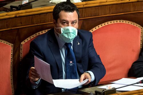 Italia ostaggio della Cgil. Matteo Salvini a valanga in Senato