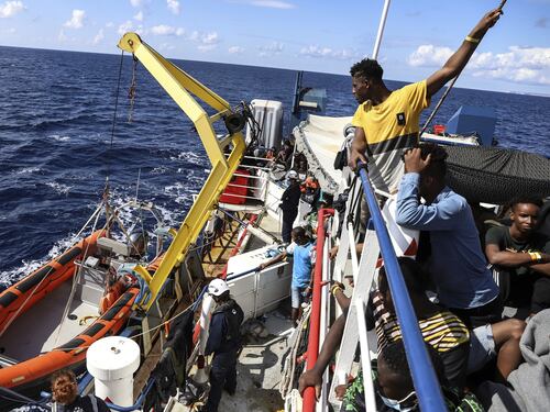 Migranti, Sea Watch 5 messa in fermo amministrativo a Pozzallo