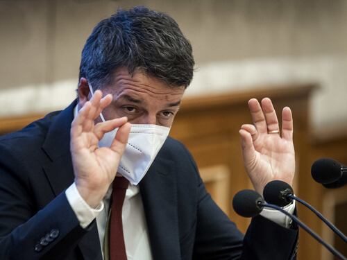 Se Conte non è in grado toccherà ad altri. La spallata di Renzi al governo