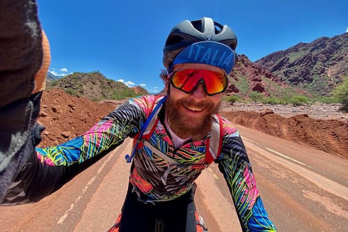 Jovanotti pedala su RaiPlay tra Cile e Argentina
