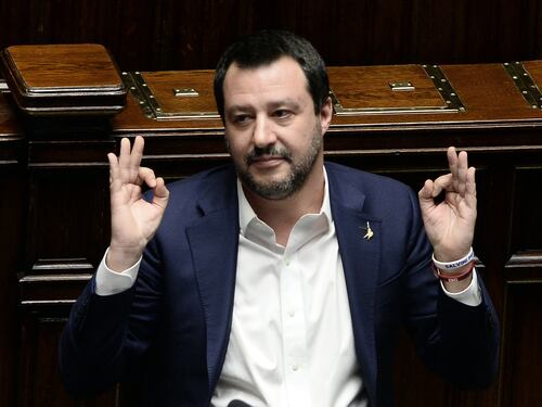 Il governo deraglia sulla Tav. La crisi è dietro l'angolo