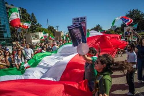 Iran, Trump: "Khamenei è morto". Decapitati i vertici del regime