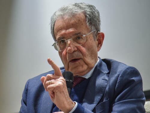 Romano Prodi e la "nostalgia" di Palazzo Chigi: altre bacchettate a Schlein & Co
