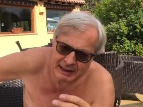 Sulle discoteche raccontano balle. Sgarbi scatenato contro la stretta sulla movida