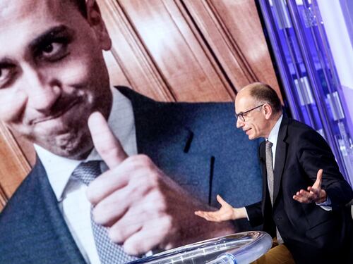 Elezioni, che gran caos nel centrosinistra. Enrico Letta perde il sonno per le pressioni degli alleati