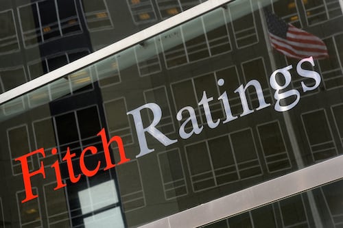 Fitch alza il rating dell'Italia a BBB: crescita robusta e pil come nel pre-Covid